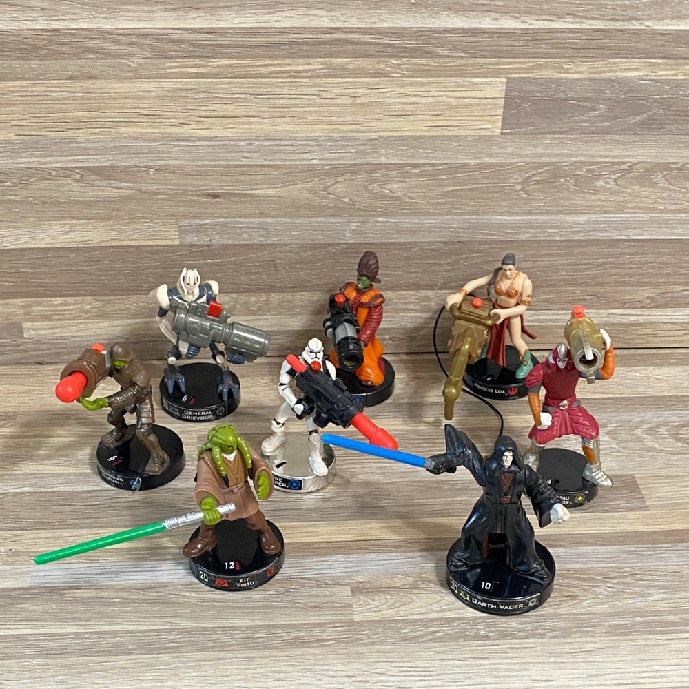 Star Wars Action Figures with Green and Blue Lightsabers vintage